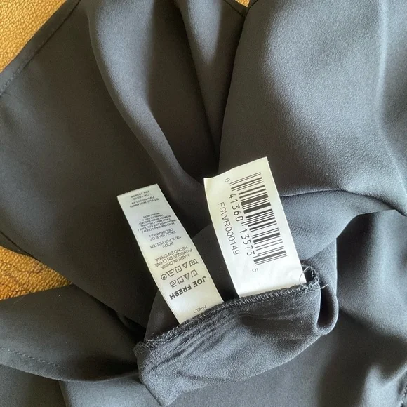 Joe Fresh NWT Black Sleeveless Blouse - Picture 6 of 6